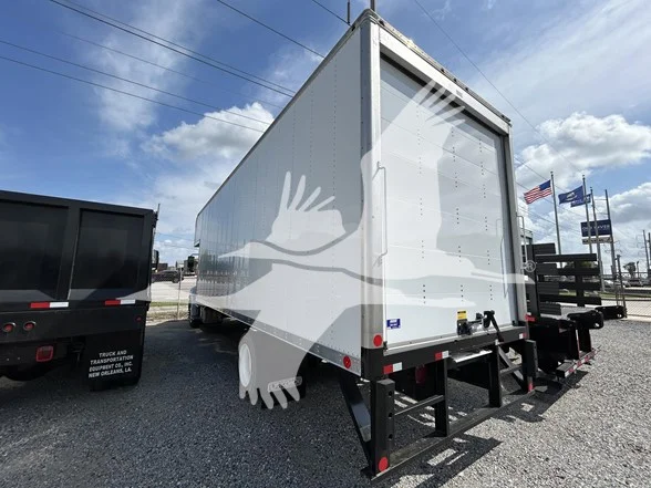 2025 Hino L6 in Saint Rose, LA — photo 4