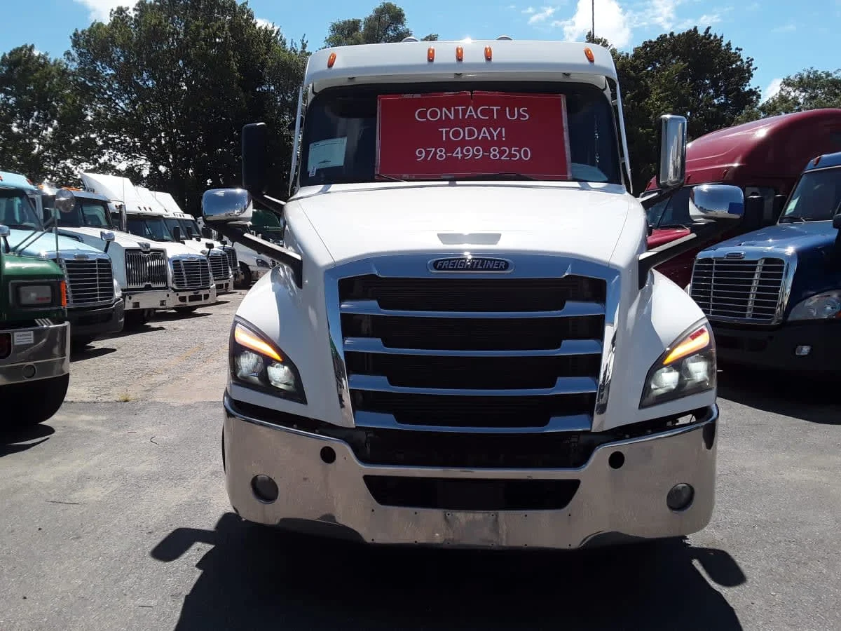 2021 Freightliner Cascadia in Salisbury, MA