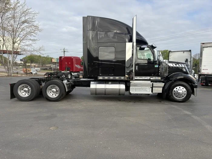 2023 International LoneStar — photo 6