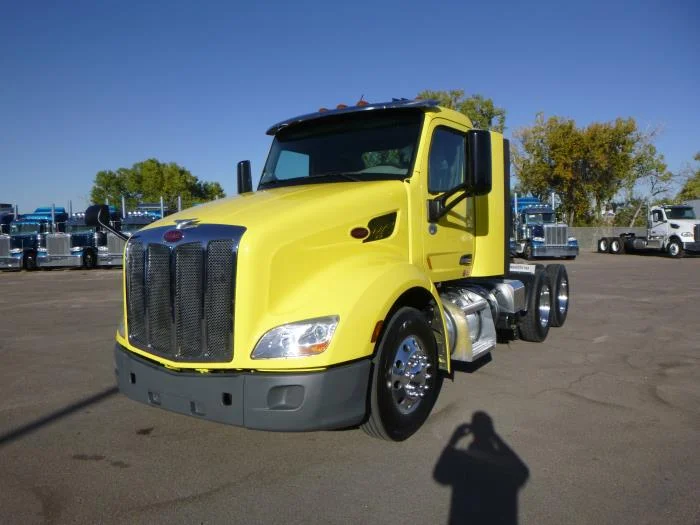 2021 Peterbilt 579 in Grand Island, NE — photo 2