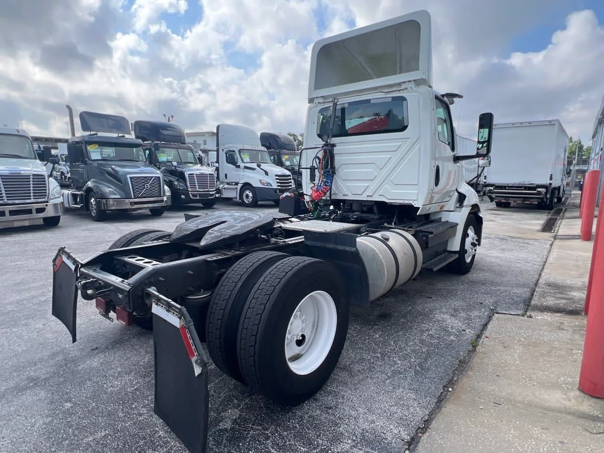 2020 International RH - image 4