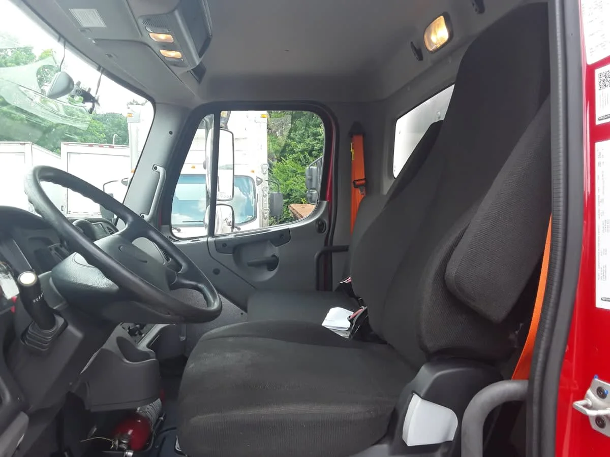 2023 Freightliner M2 106 in Pittsburgh, PA — photo 7