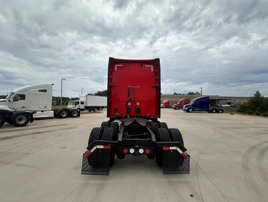 2022 Kenworth T680 in Fort Mill, SC — photo 4