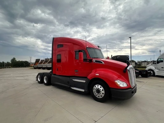 2022 Kenworth T680 in Fort Mill, SC — photo 9