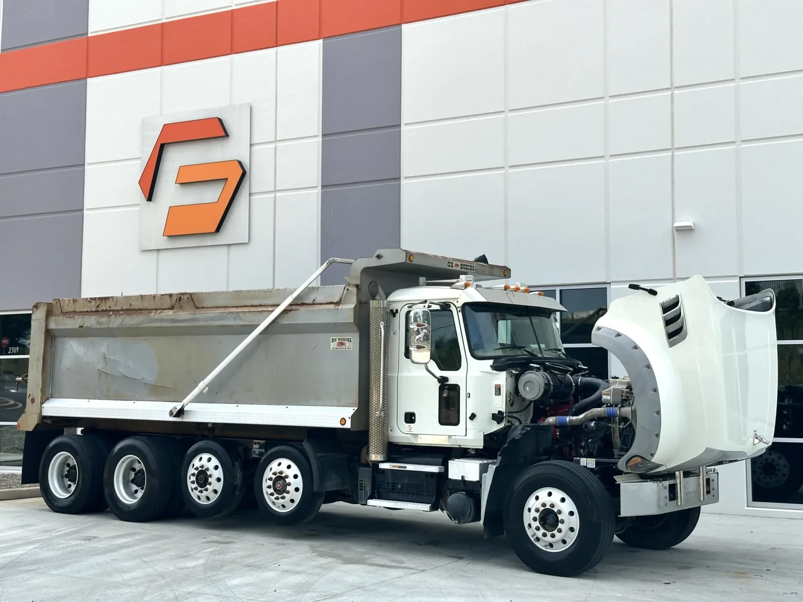 2020 Mack Granite in Greer, SC — photo 10