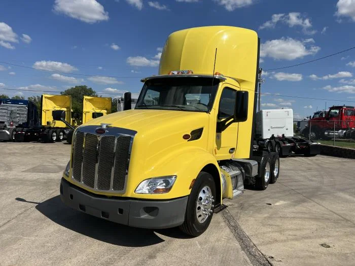 2021 Peterbilt 579 - image 15
