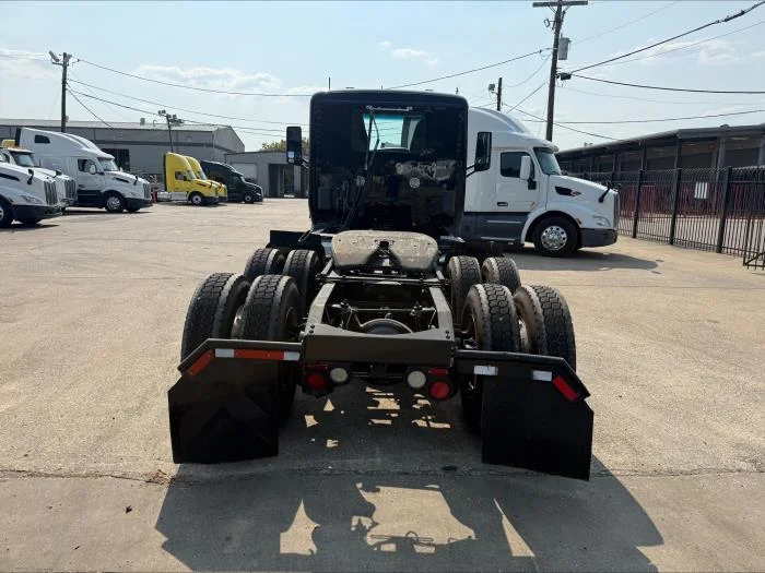 2021 Peterbilt 579 in Dallas, TX — photo 24