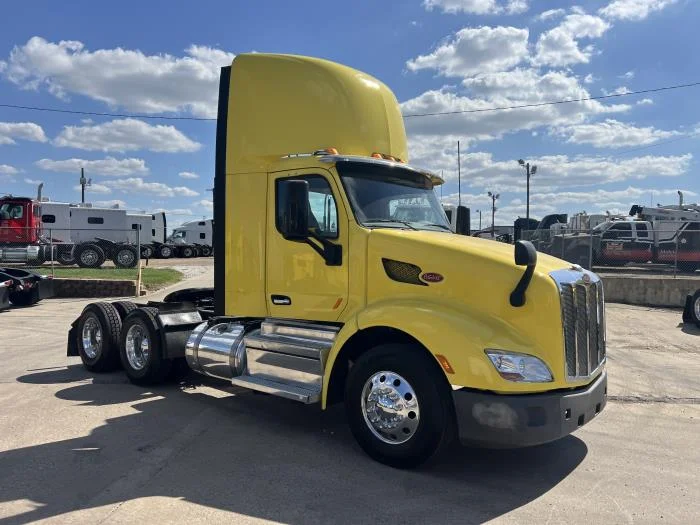 2021 Peterbilt 579 - image 21