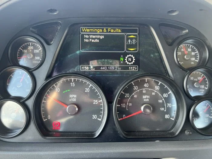 2021 Peterbilt 579 - image 6