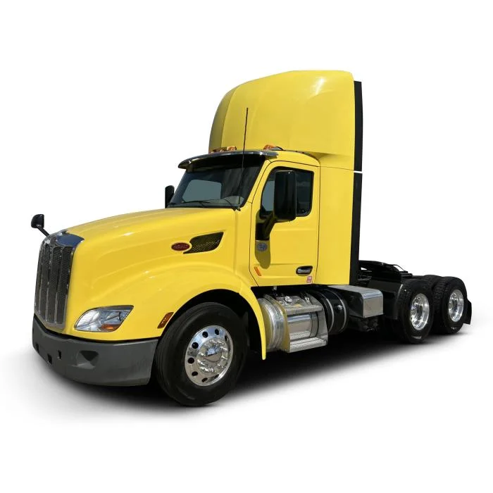2021 Peterbilt 579 in Dallas, TX