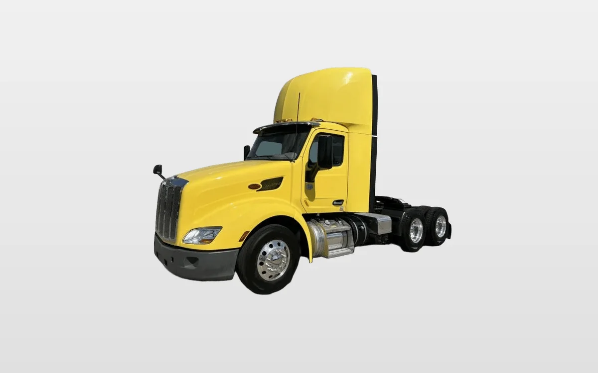 2021 Peterbilt 579 - image 1