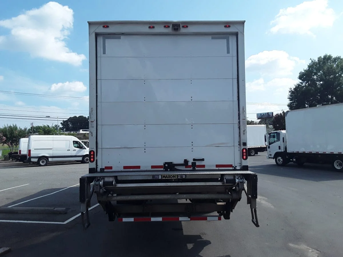 2019 Freightliner M2 106 in Charlotte, NC — photo 8