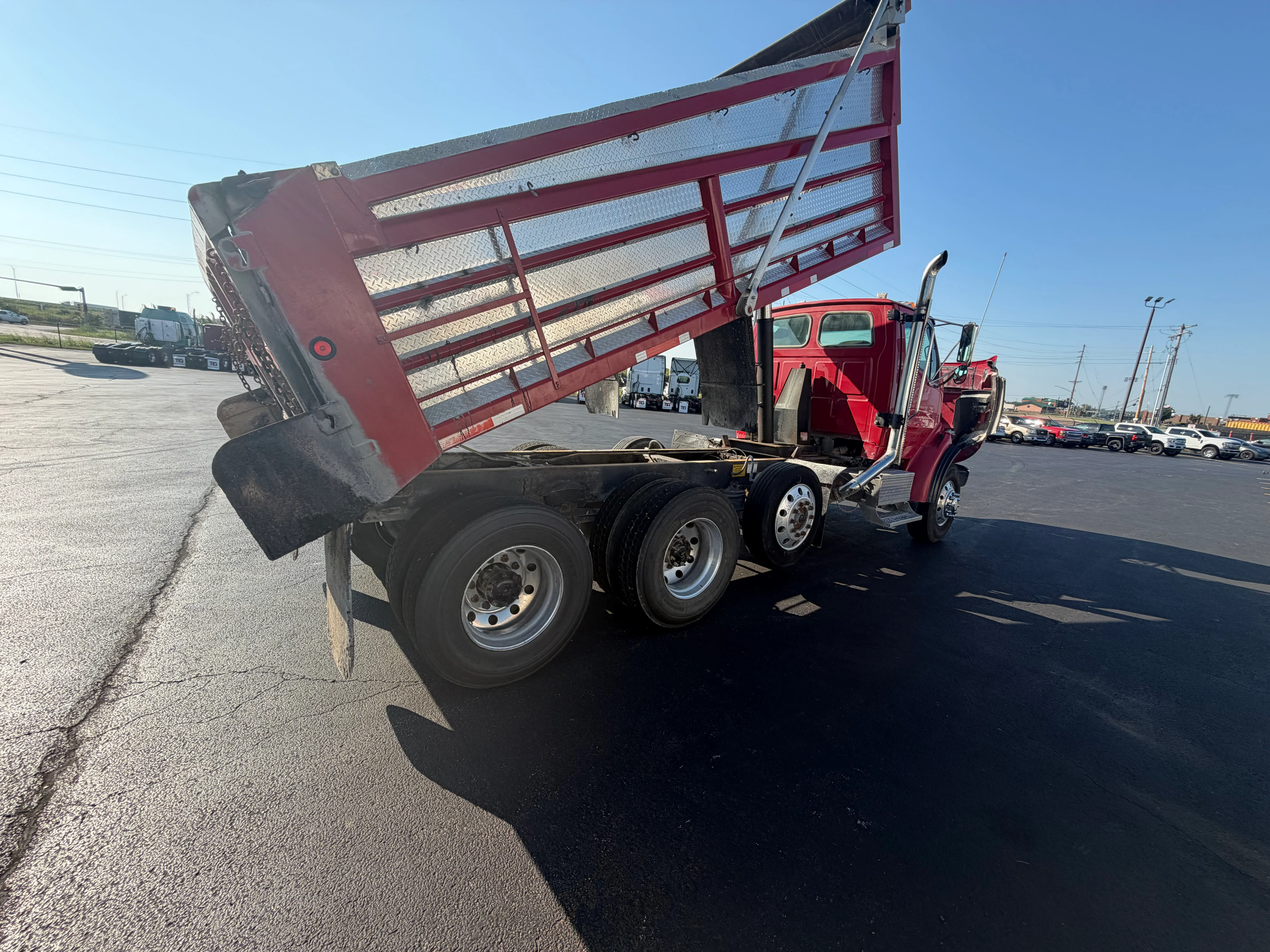 2006 Sterling L-Line in Springfield, MO — photo 12