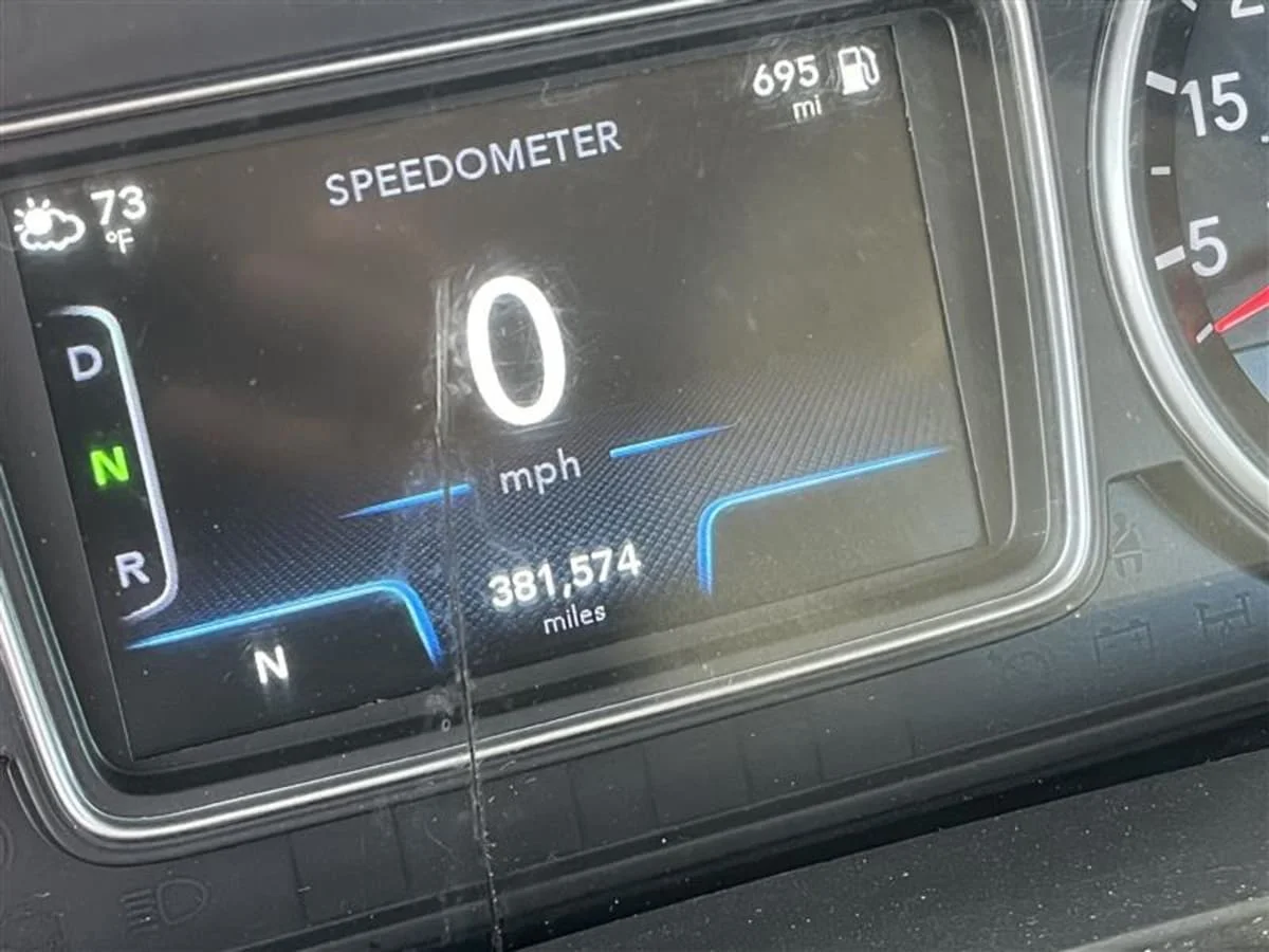 2019 International RH - image 9