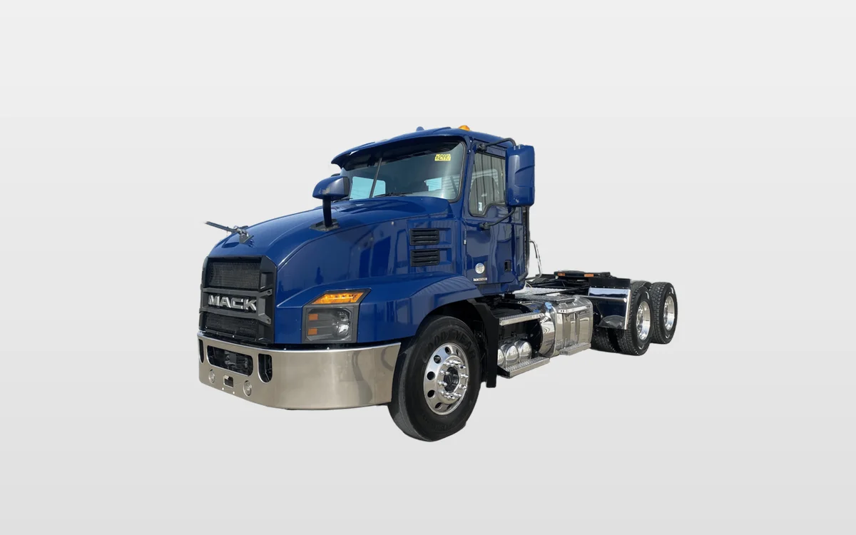 2022 Mack Anthem - image 1