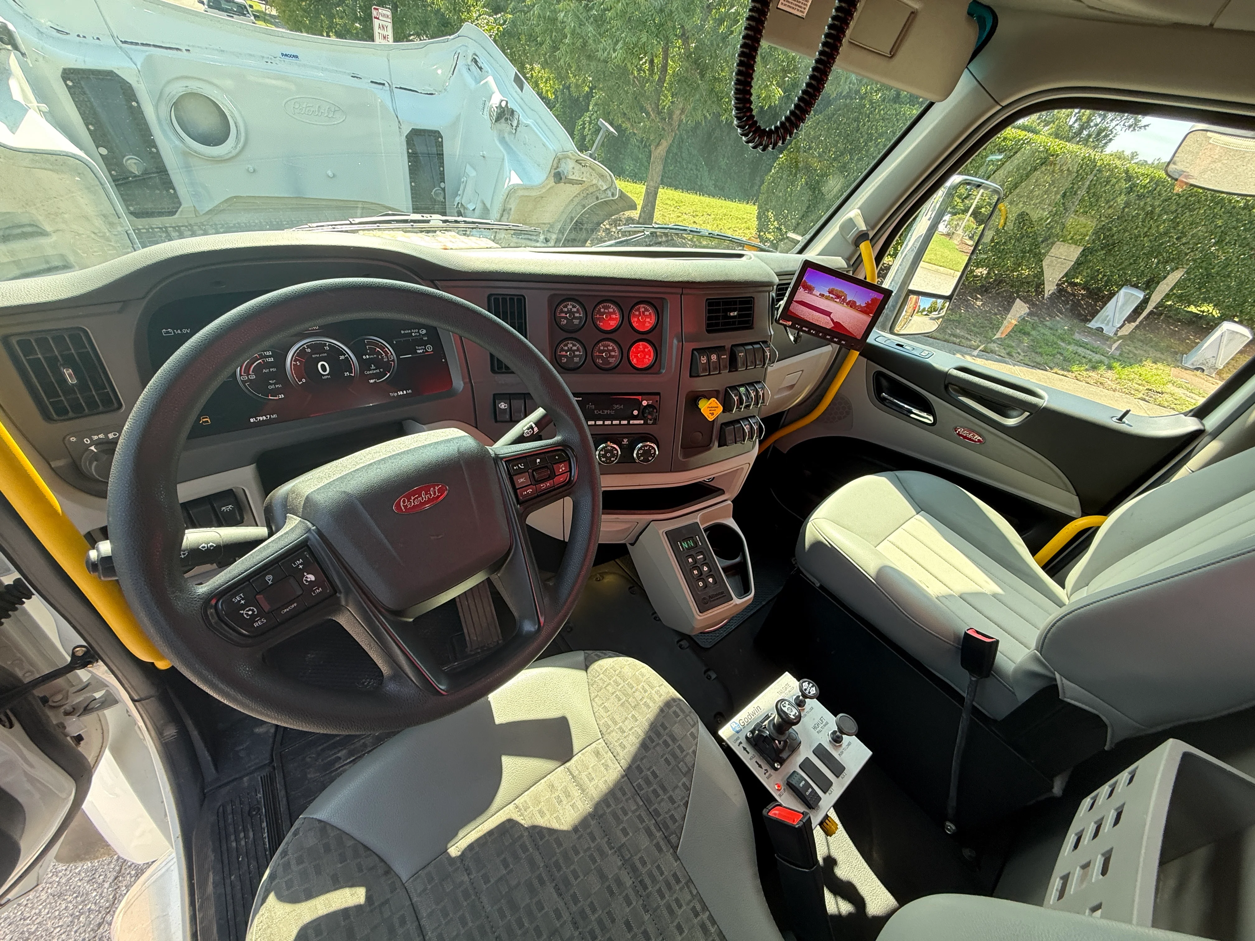 2025 Peterbilt 567 in Raleigh, NC — photo 11