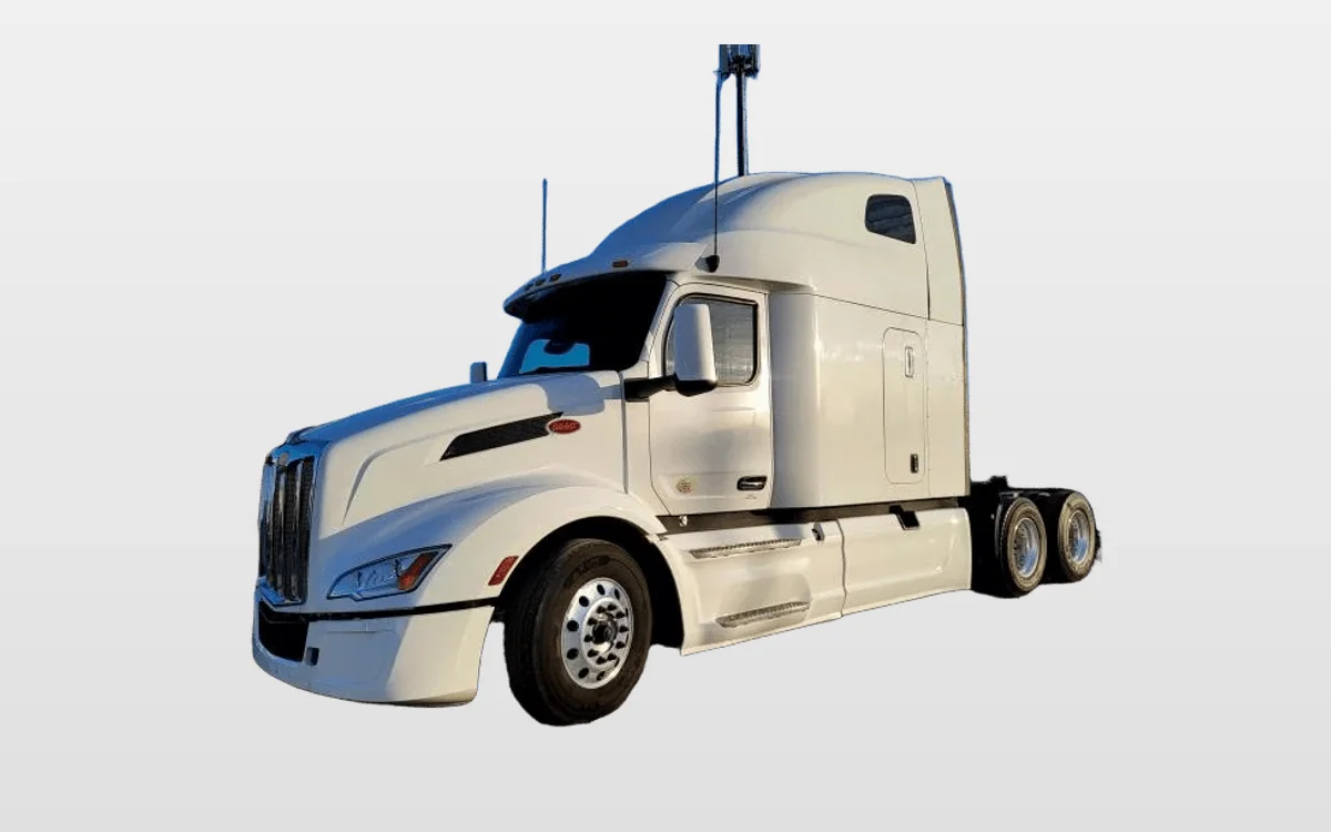 2022 Peterbilt 579 - image 1