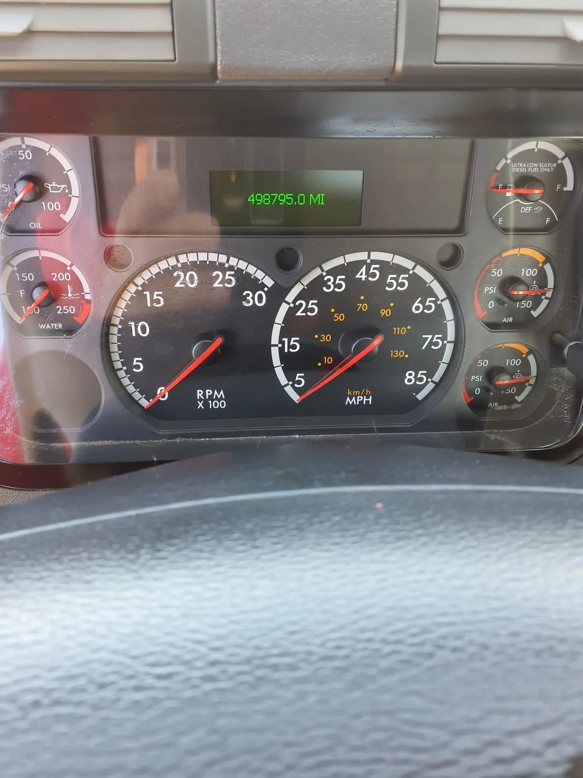 2019 Freightliner Cascadia in Indianapolis, IN — photo 13