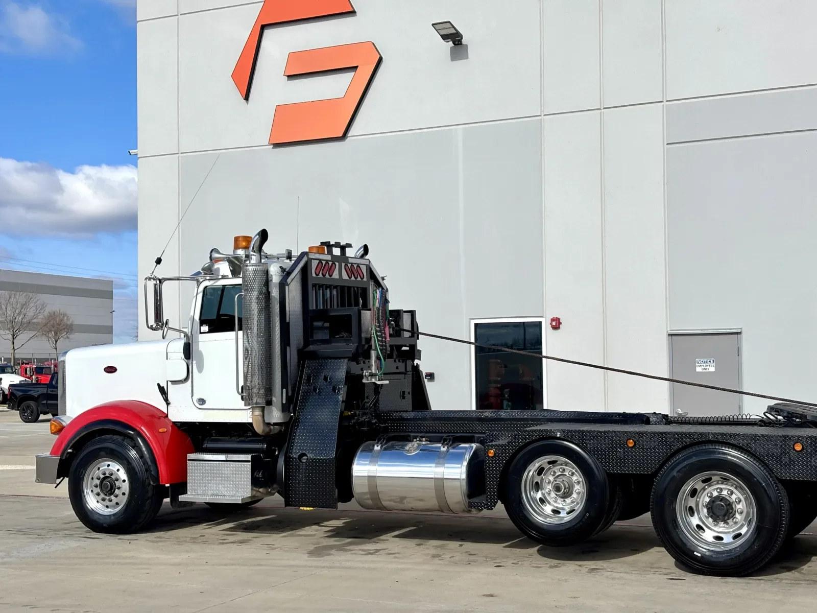 2012 Peterbilt 367 in Hutchins, TX — photo 8