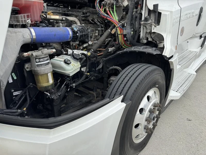 2024 Freightliner Cascadia - image 13