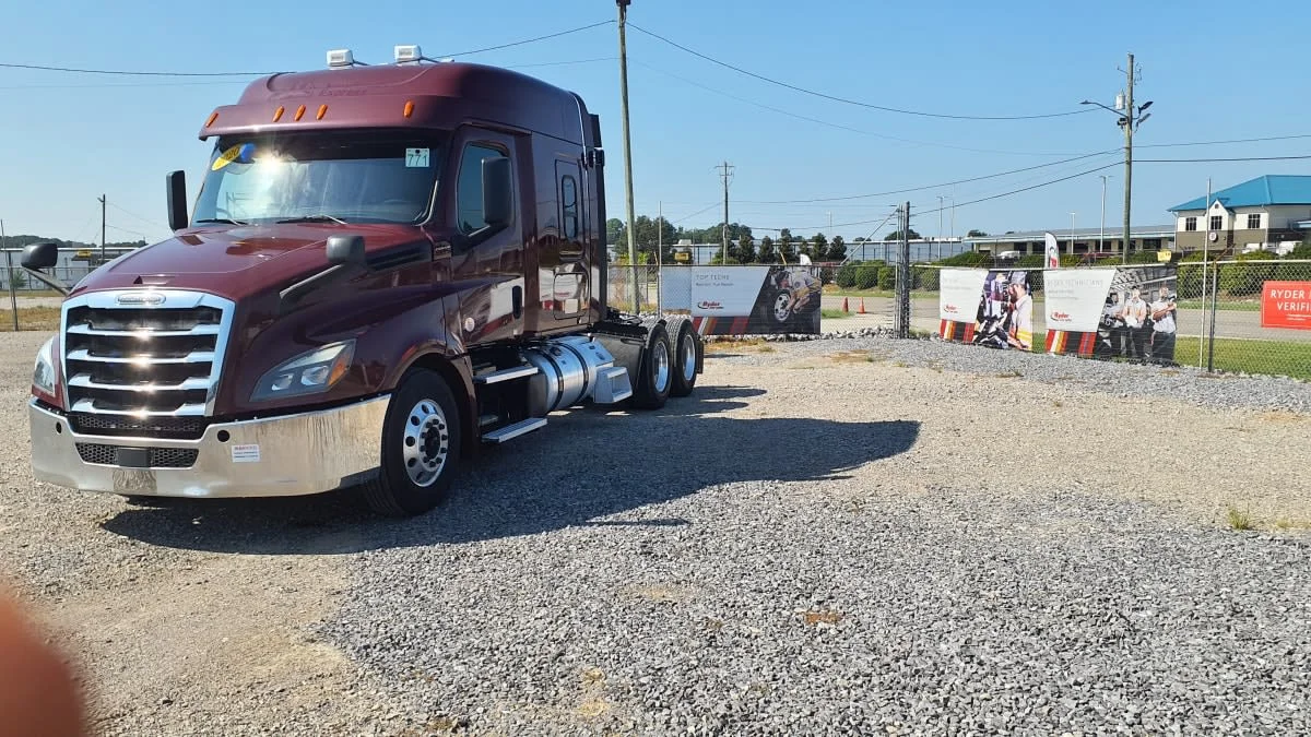 2020 Freightliner Cascadia