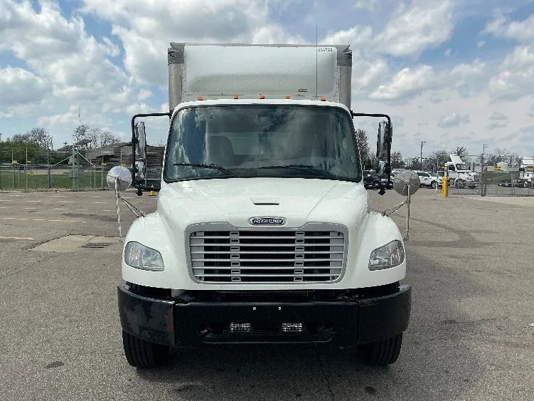 2020 Freightliner M2 106 - image 2