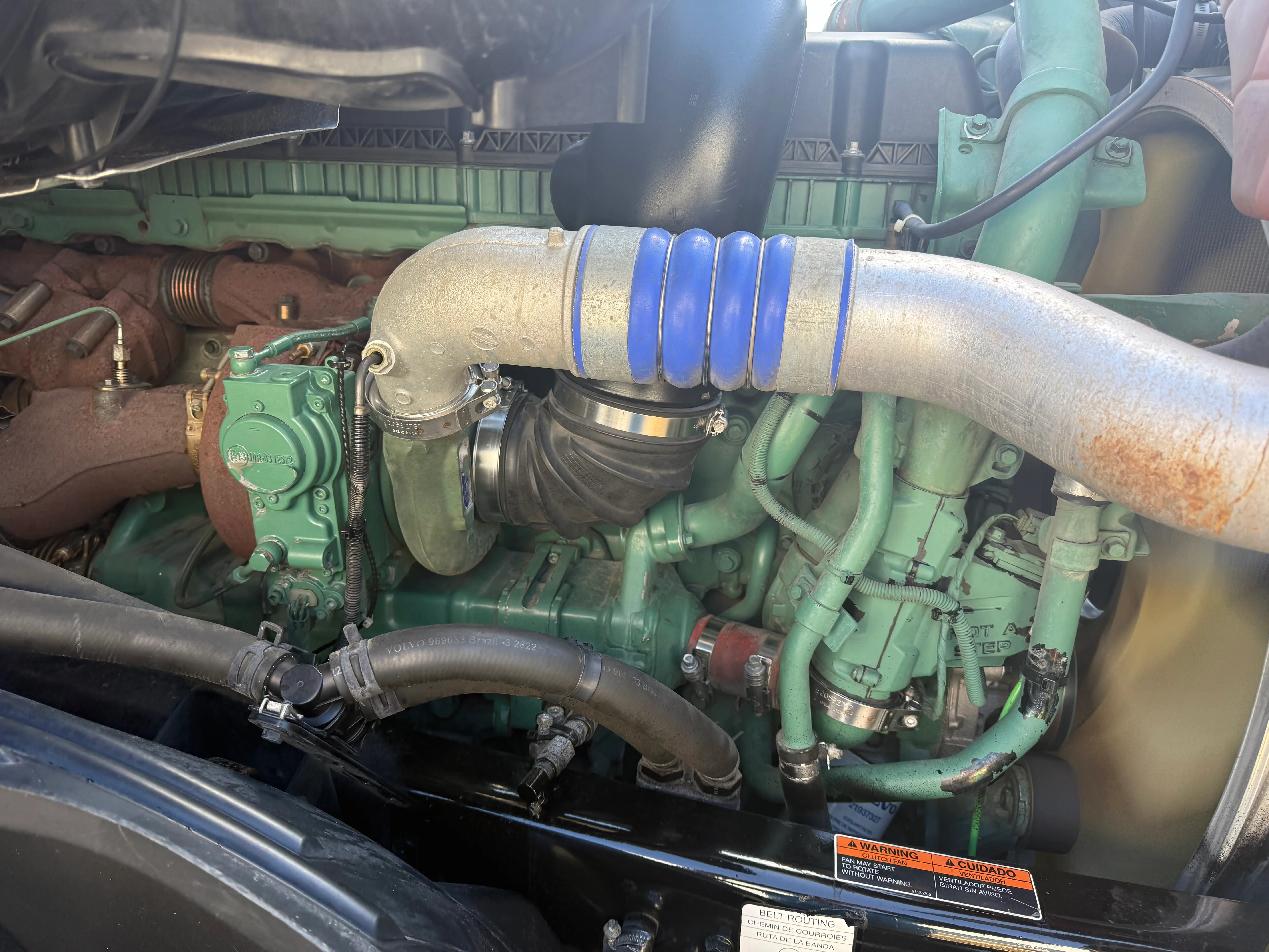 2020 Volvo VNL 860 in Cincinnati, OH — photo 10