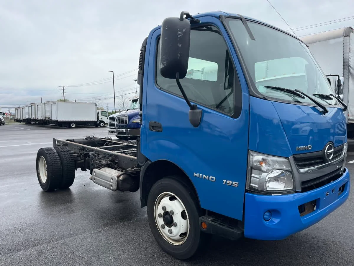 2019 Hino 195 in Beltsville, MD — photo 3