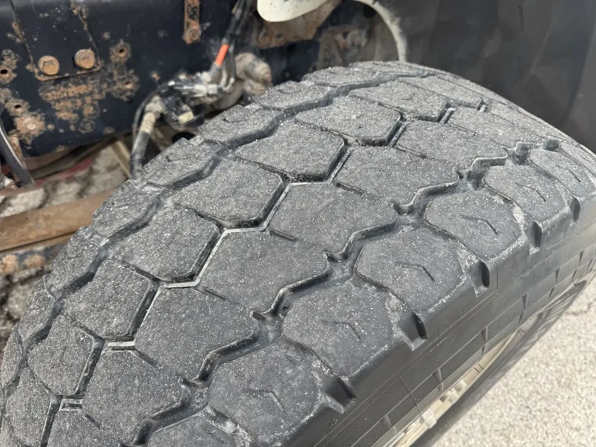 2018 International HX - image 21