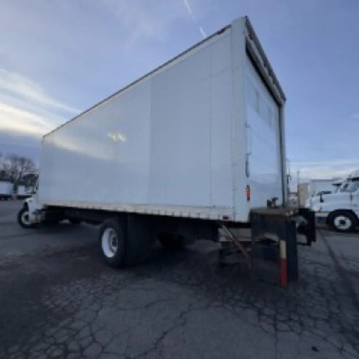 2015 Freightliner M2 106 in Syracuse, NY — photo 4
