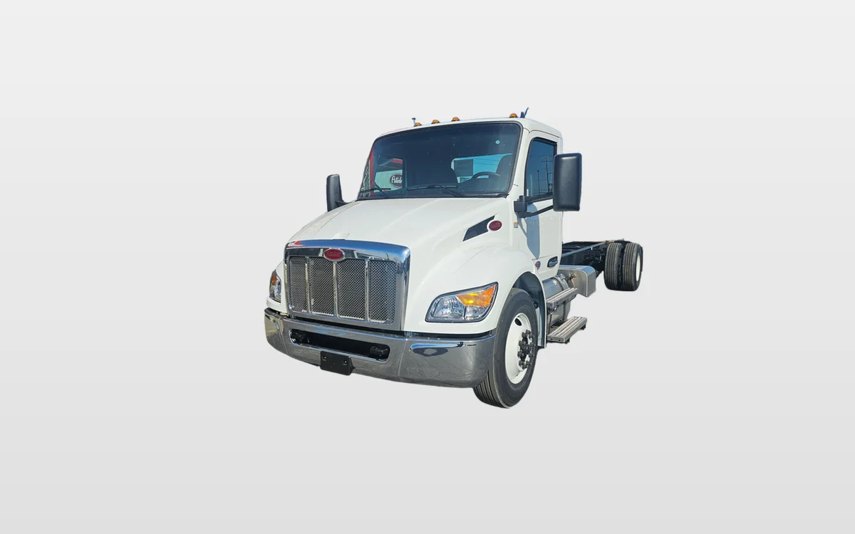 2025 Peterbilt 536 - image 1