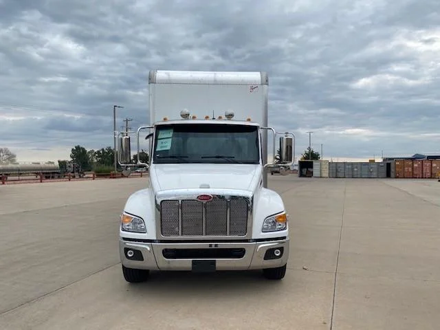 2025 Peterbilt 536 - image 4