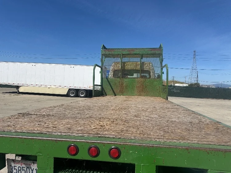2016 Freightliner M2 106 in West Sacramento, CA — photo 9