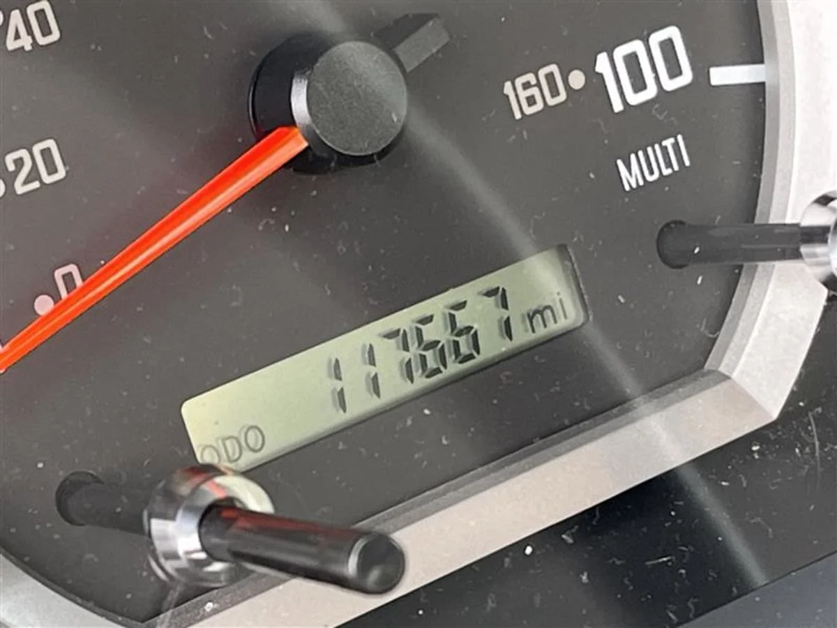 2020 Isuzu NQR - image 7