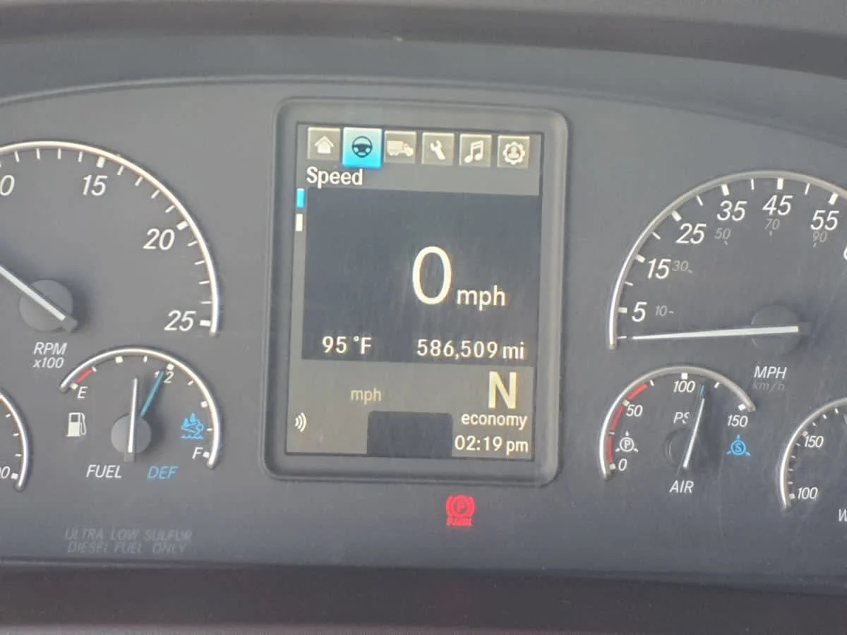 2019 Freightliner Cascadia in Wayland, MI — photo 12
