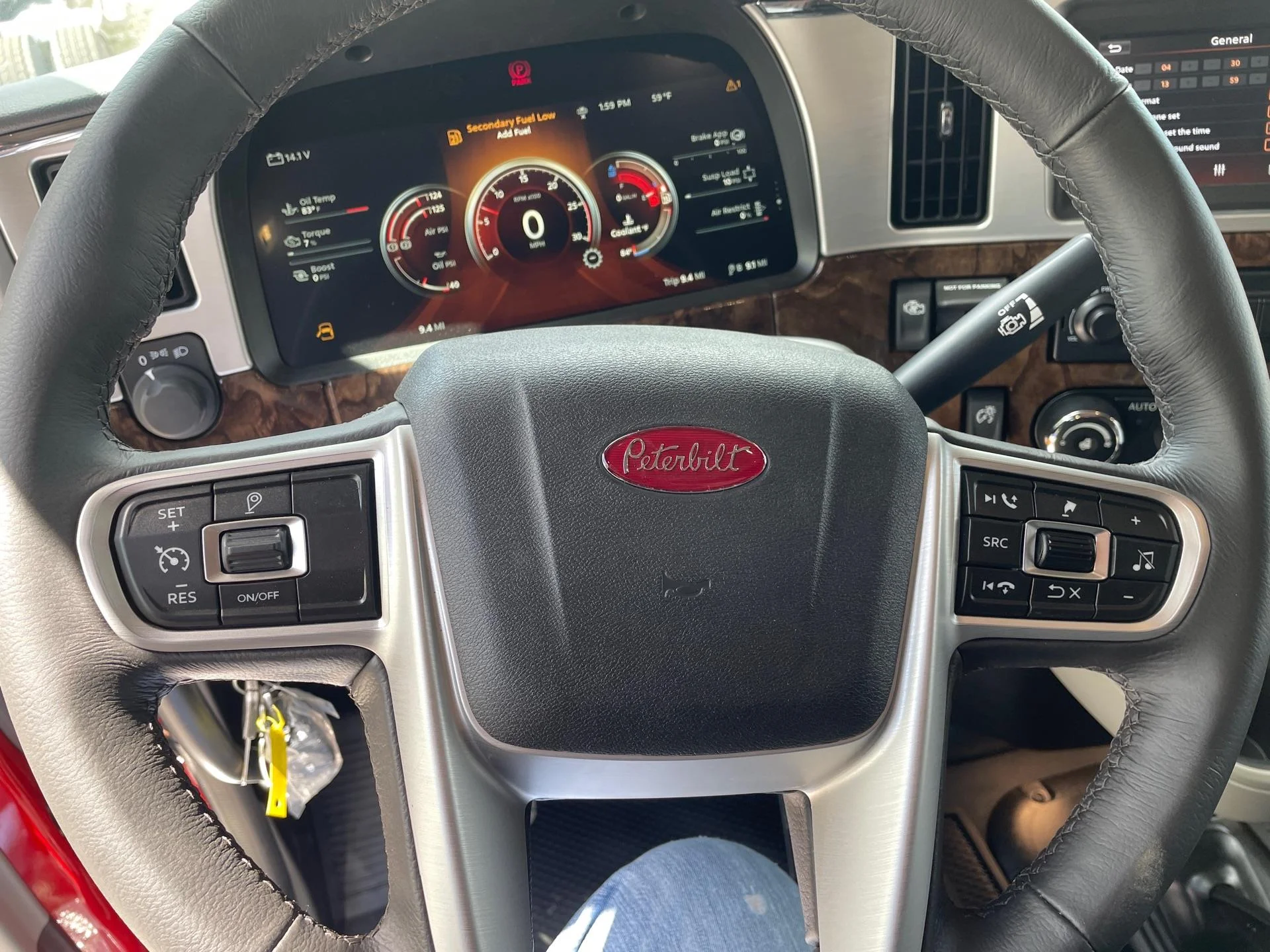 2027 Peterbilt 589 in Youngstown, OH — photo 20