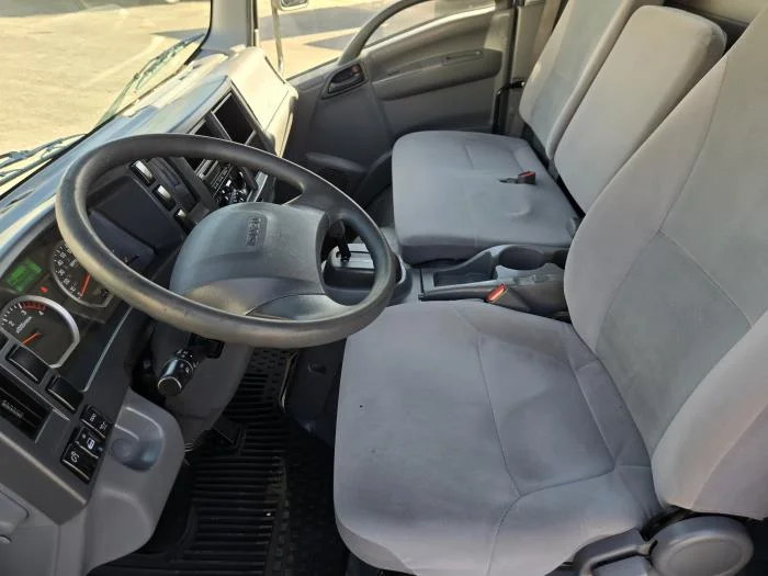 2022 Isuzu NPR - image 14