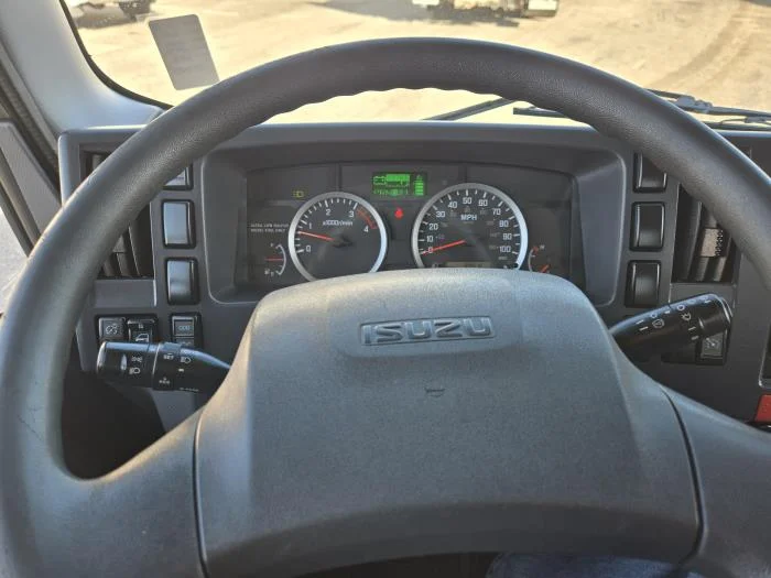 2022 Isuzu NPR - image 12