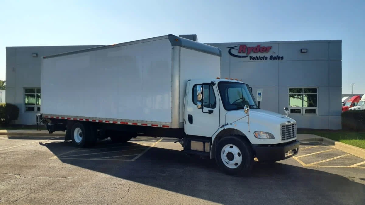 2020 Freightliner M2 106 in Bolingbrook, IL — photo 3