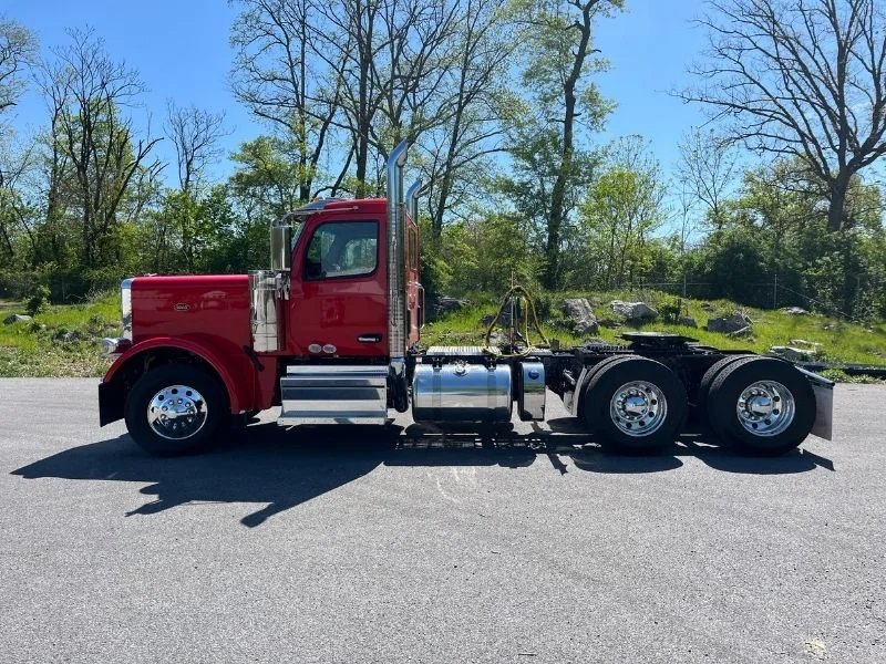 2027 Peterbilt 589 in Hagerstown, MD — photo 4