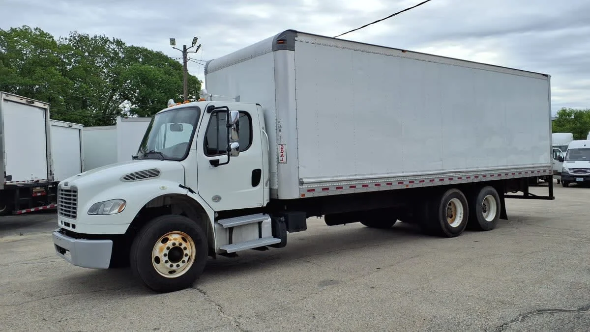 2018 Freightliner M2 106