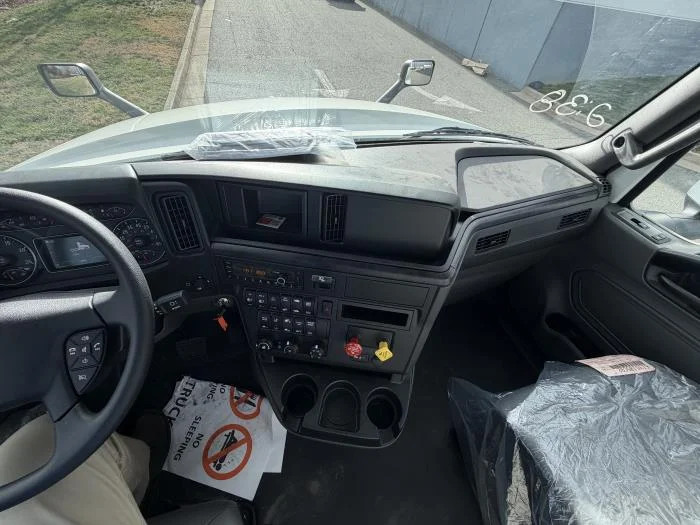 2026 International LT - image 18