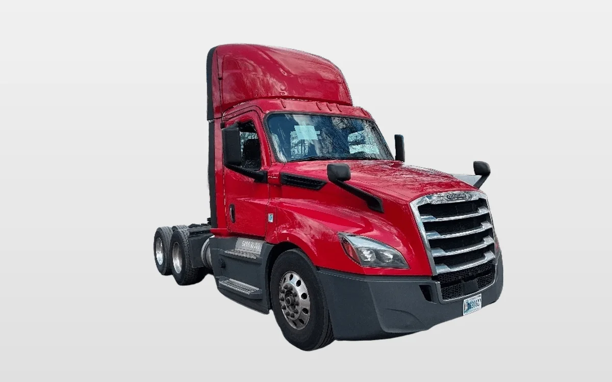 2019 Freightliner Cascadia - image 1