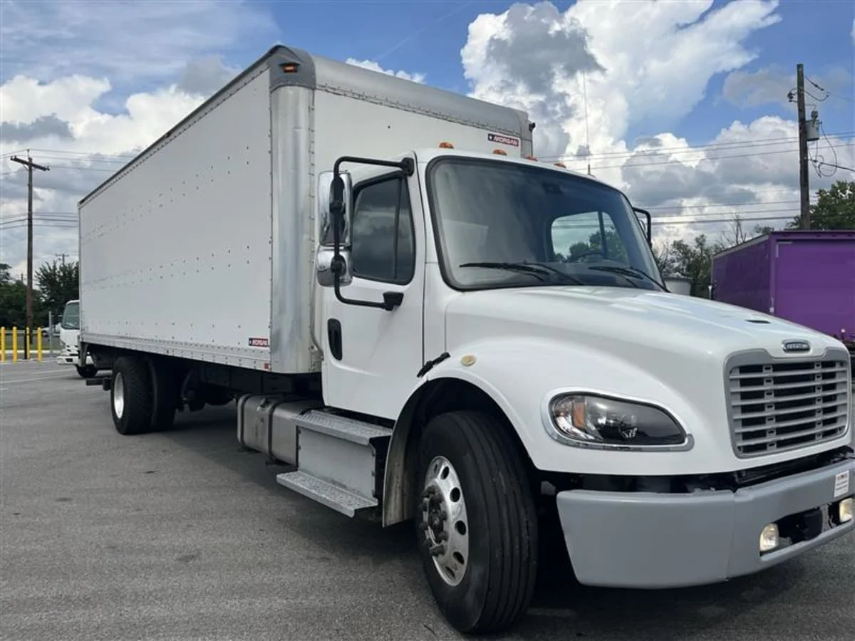 2019 Freightliner M2 106 - image 3