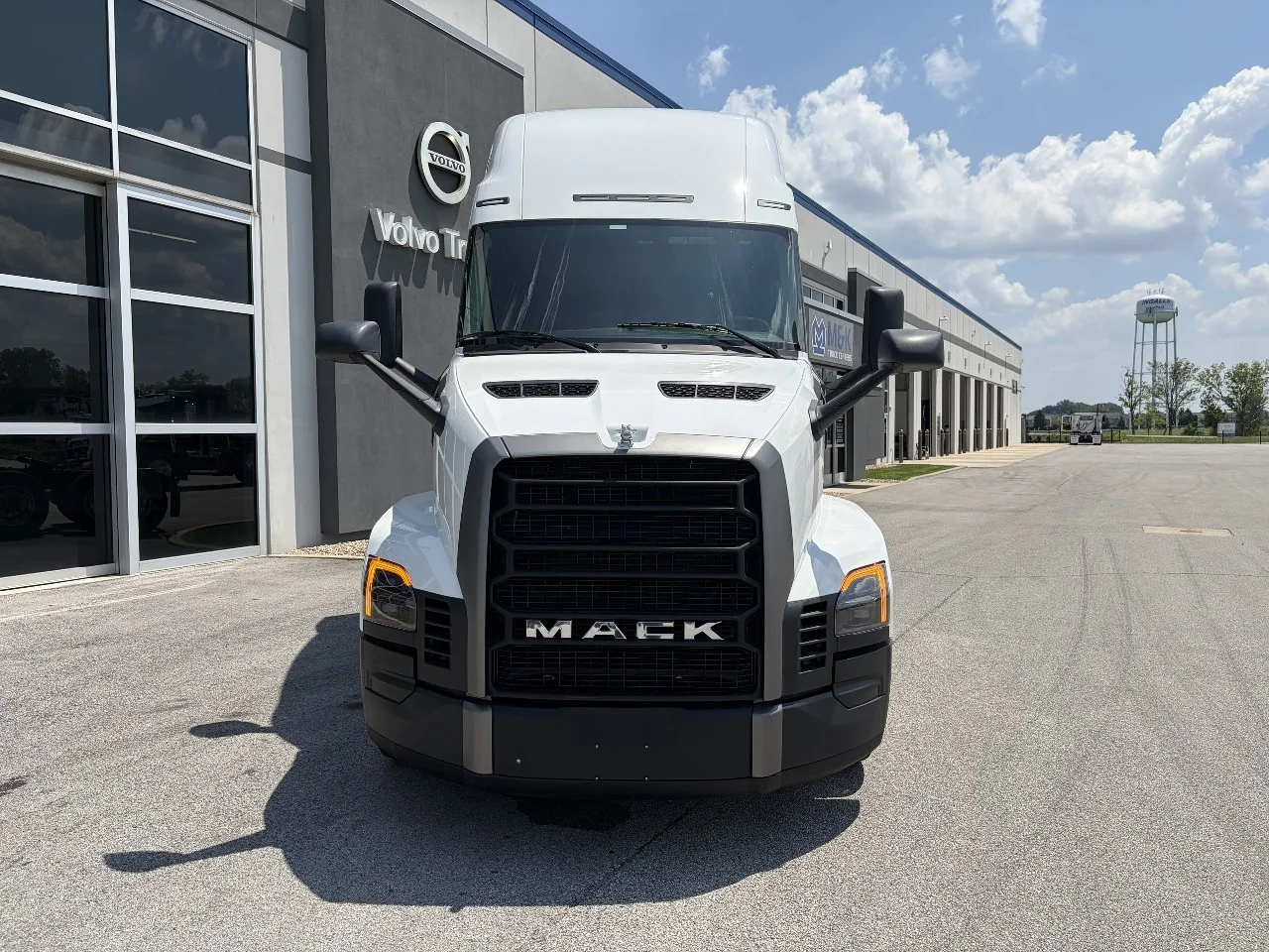2026 Mack Pioneer in Indianapolis, IN — photo 2