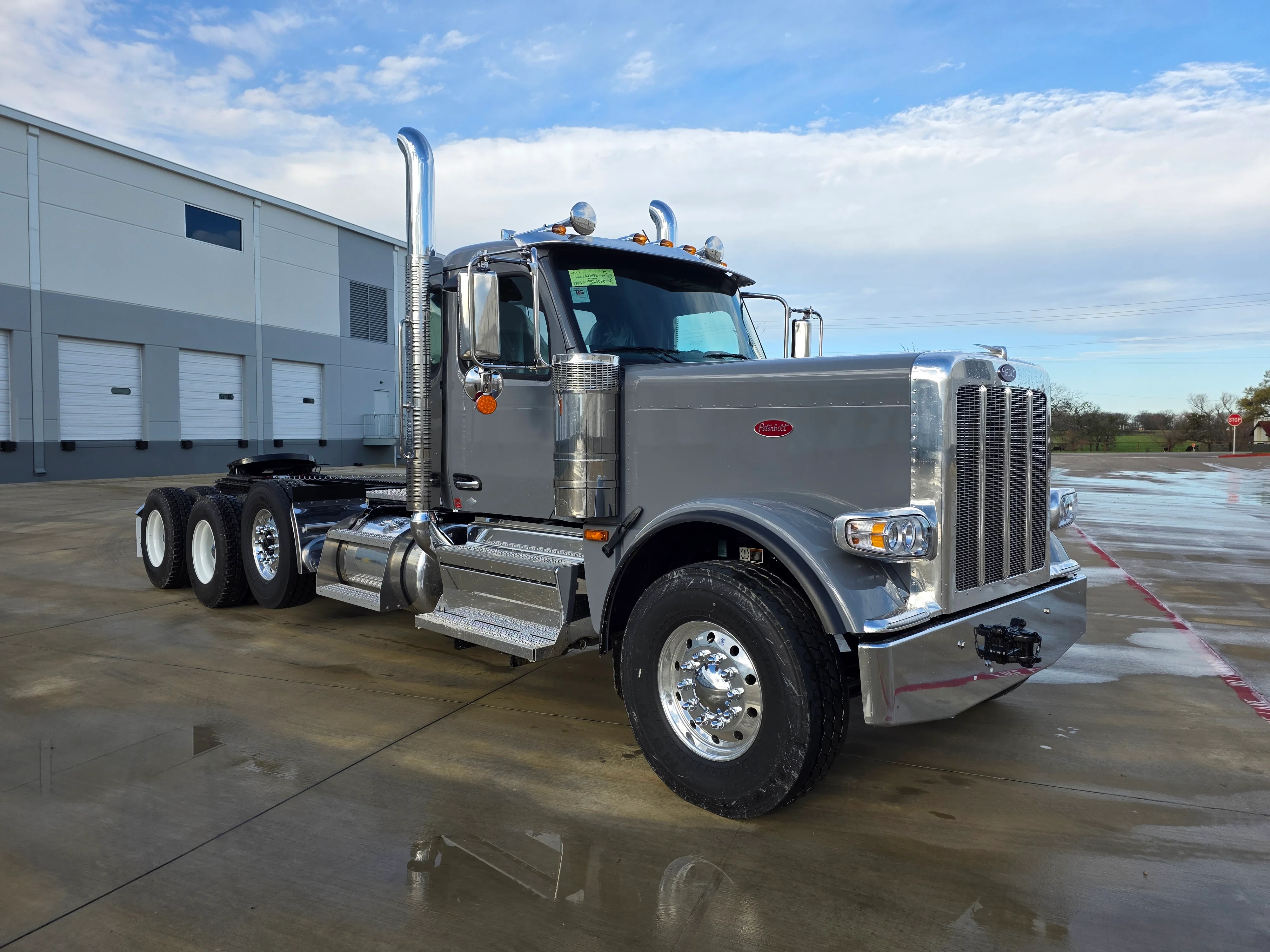 2027 Peterbilt 589 in Greensboro, NC — photo 3
