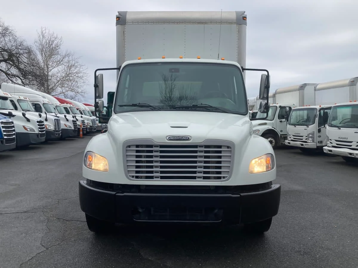 2019 Freightliner M2 106 in Springfield, MA — photo 2
