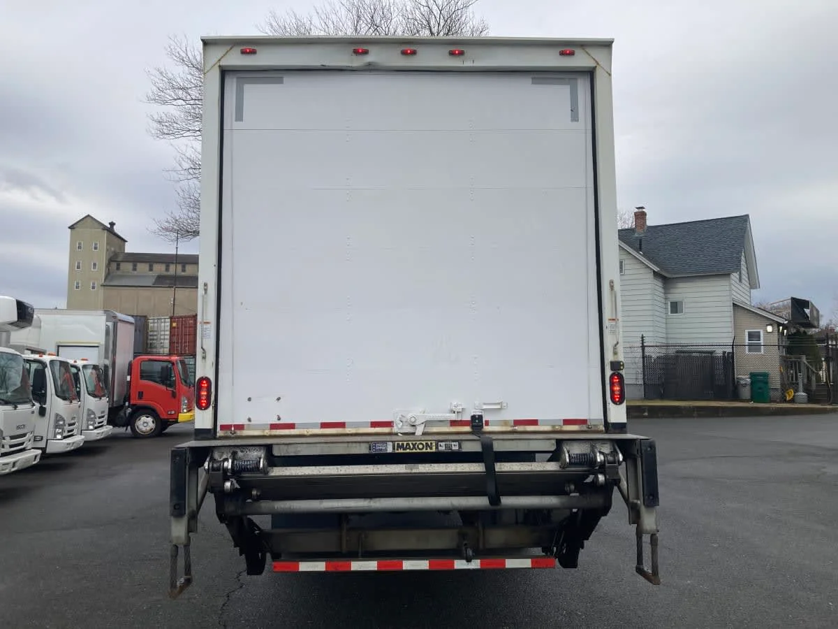 2019 Freightliner M2 106 in Springfield, MA — photo 5