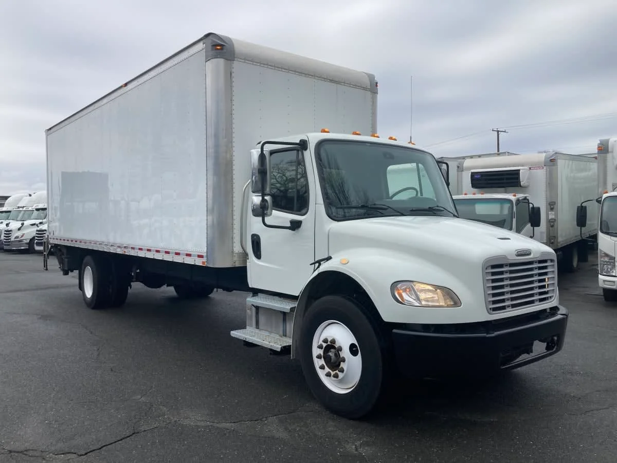 2019 Freightliner M2 106 in Springfield, MA — photo 3