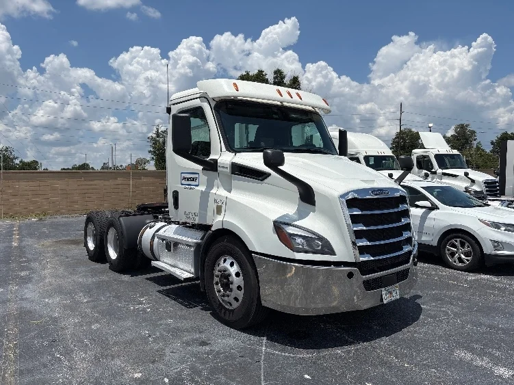2020 Freightliner Cascadia